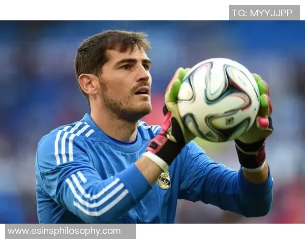 足球明星们的魅力与挑战：经常勃起背后的故事与影响