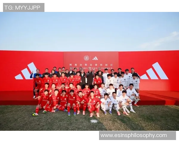 阿迪达斯签约多位足球明星助力品牌形象提升与市场拓展